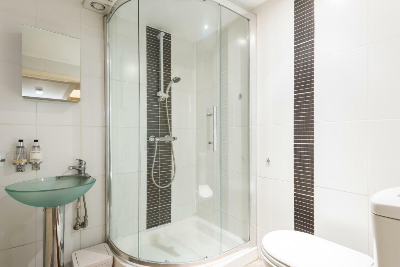 The Wonderland Townhouse - Alice In Wonderland 7Bdr Home Bath Luaran gambar